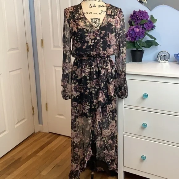 LA Made Eve Cross Front Maxi Dress in Floral Print - Picture 5 of 7